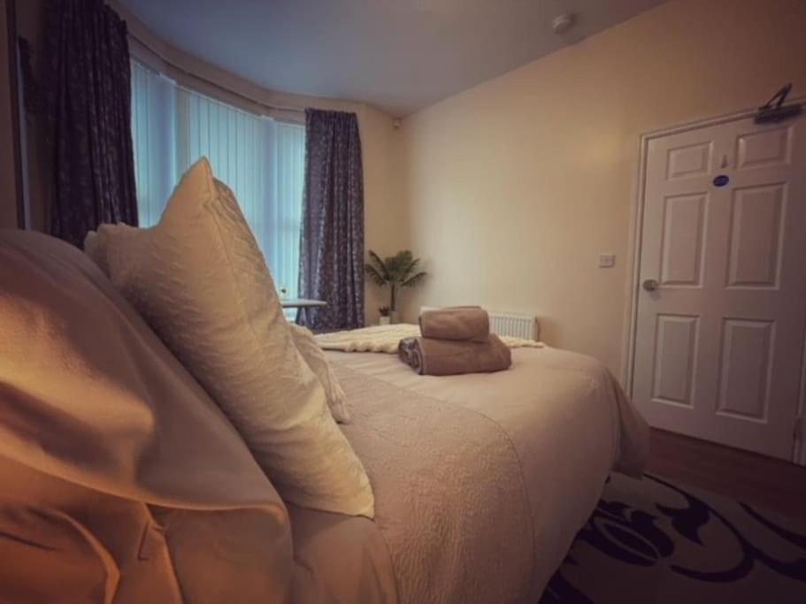 5 Bedroom, Sleeps 9 - Base To Explore Liverpool And Beyond Zewnętrze zdjęcie