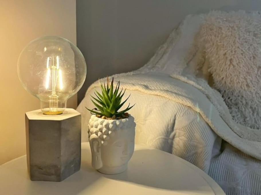 5 Bedroom, Sleeps 9 - Base To Explore Liverpool And Beyond Zewnętrze zdjęcie