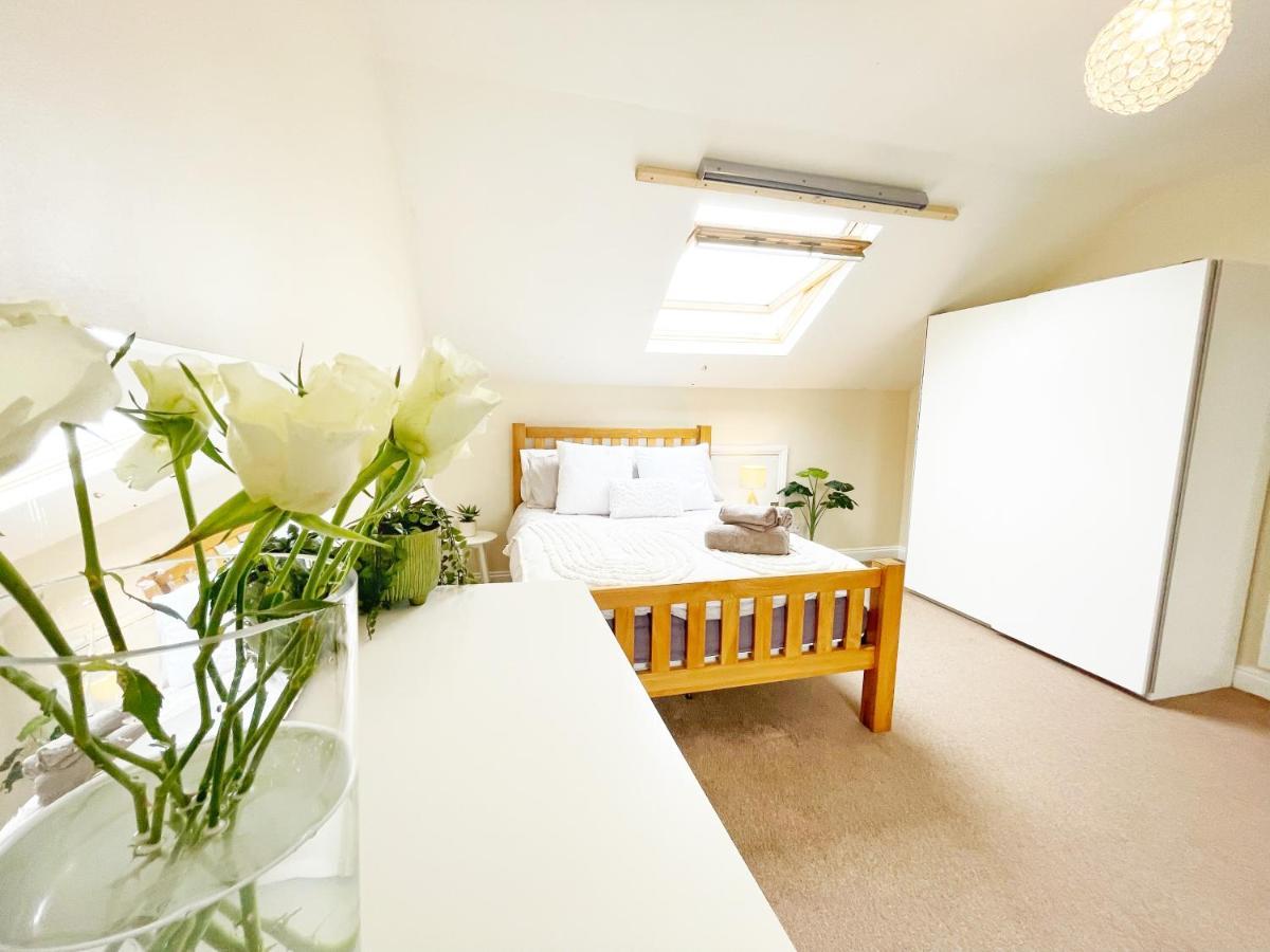 5 Bedroom, Sleeps 9 - Base To Explore Liverpool And Beyond Zewnętrze zdjęcie