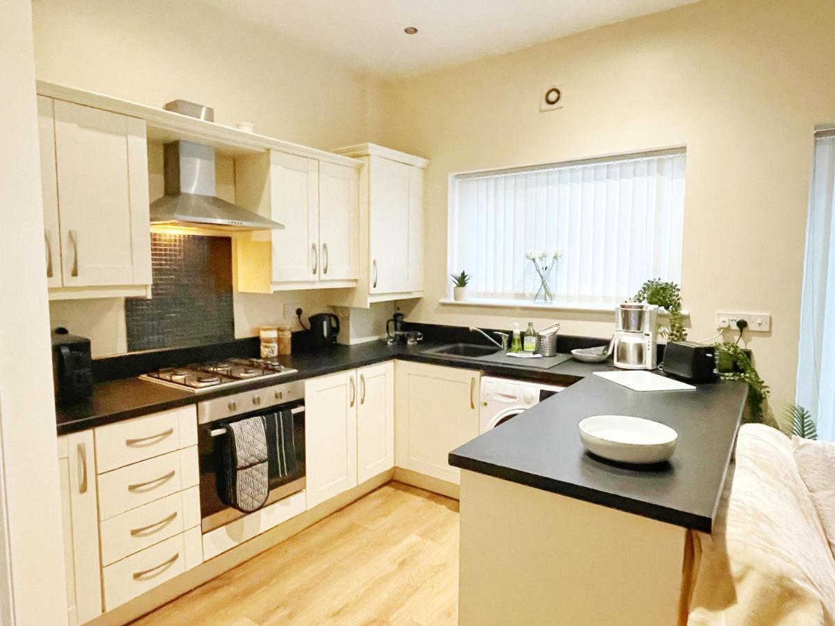 5 Bedroom, Sleeps 9 - Base To Explore Liverpool And Beyond Zewnętrze zdjęcie